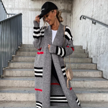 Elegantní pruhovaný cardigan: zaručené pohodlí a styl