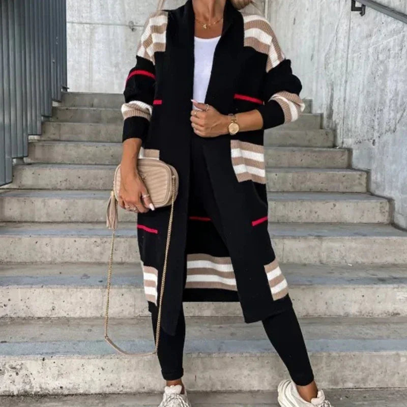 Elegantní pruhovaný cardigan: zaručené pohodlí a styl