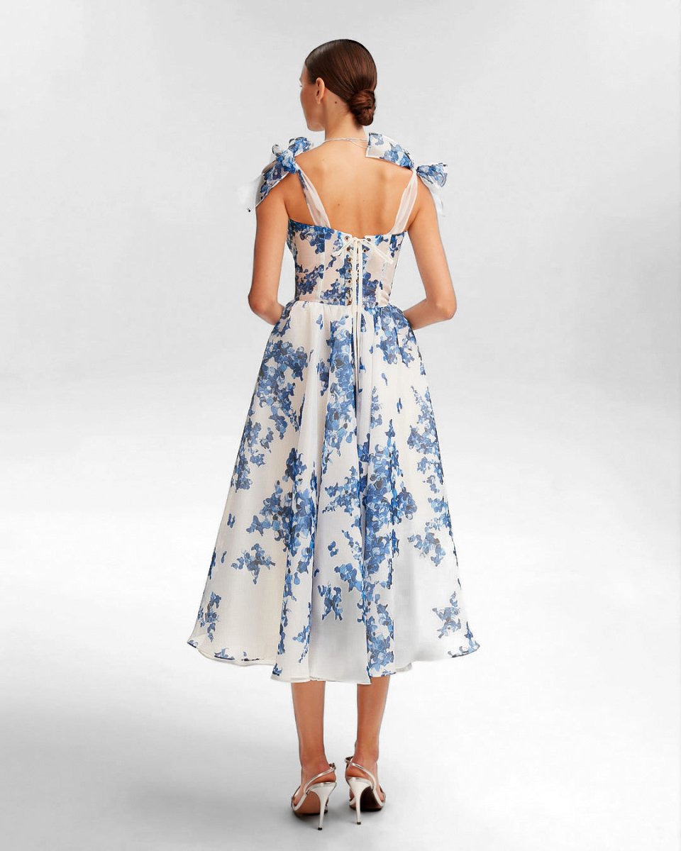 Vestido azul elegante y cómodo para cualquier ocasión