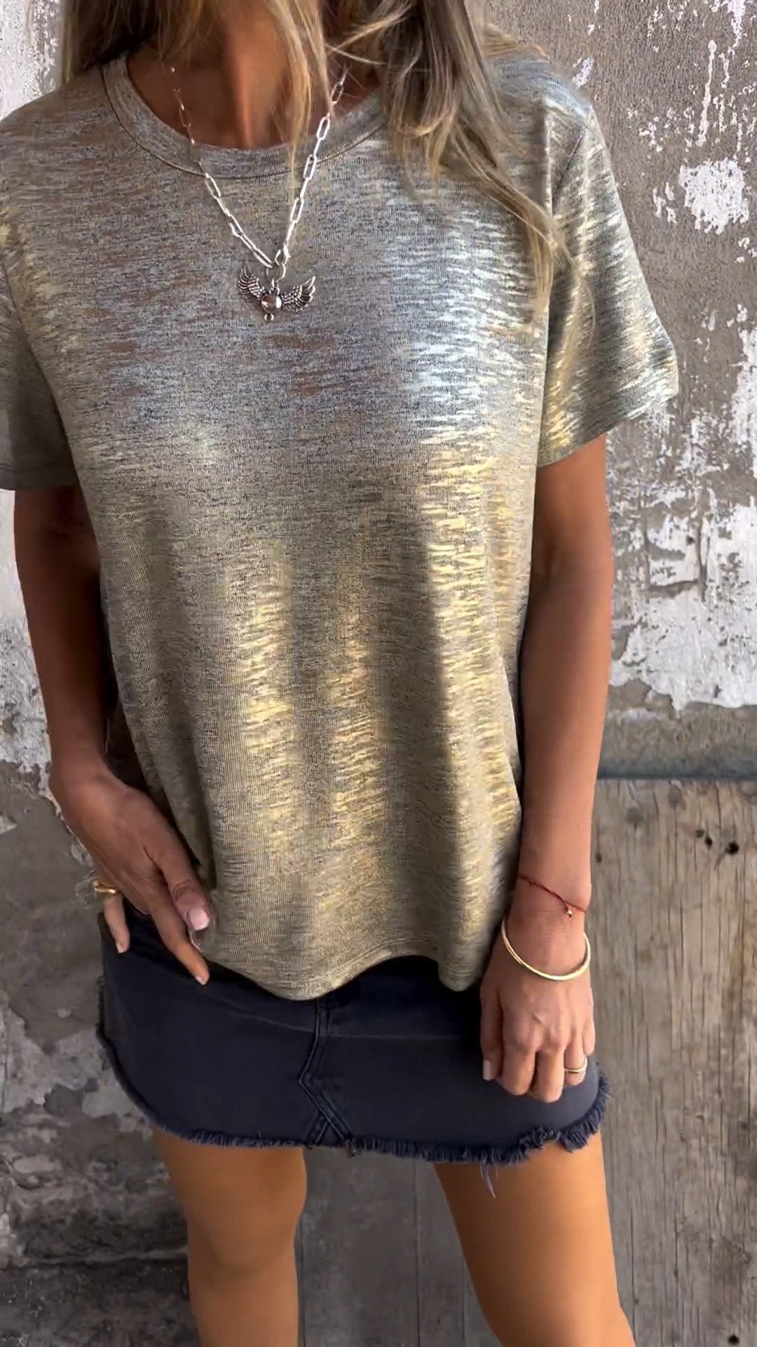 Ultralet og stilfuld T-shirt til daglig komfort